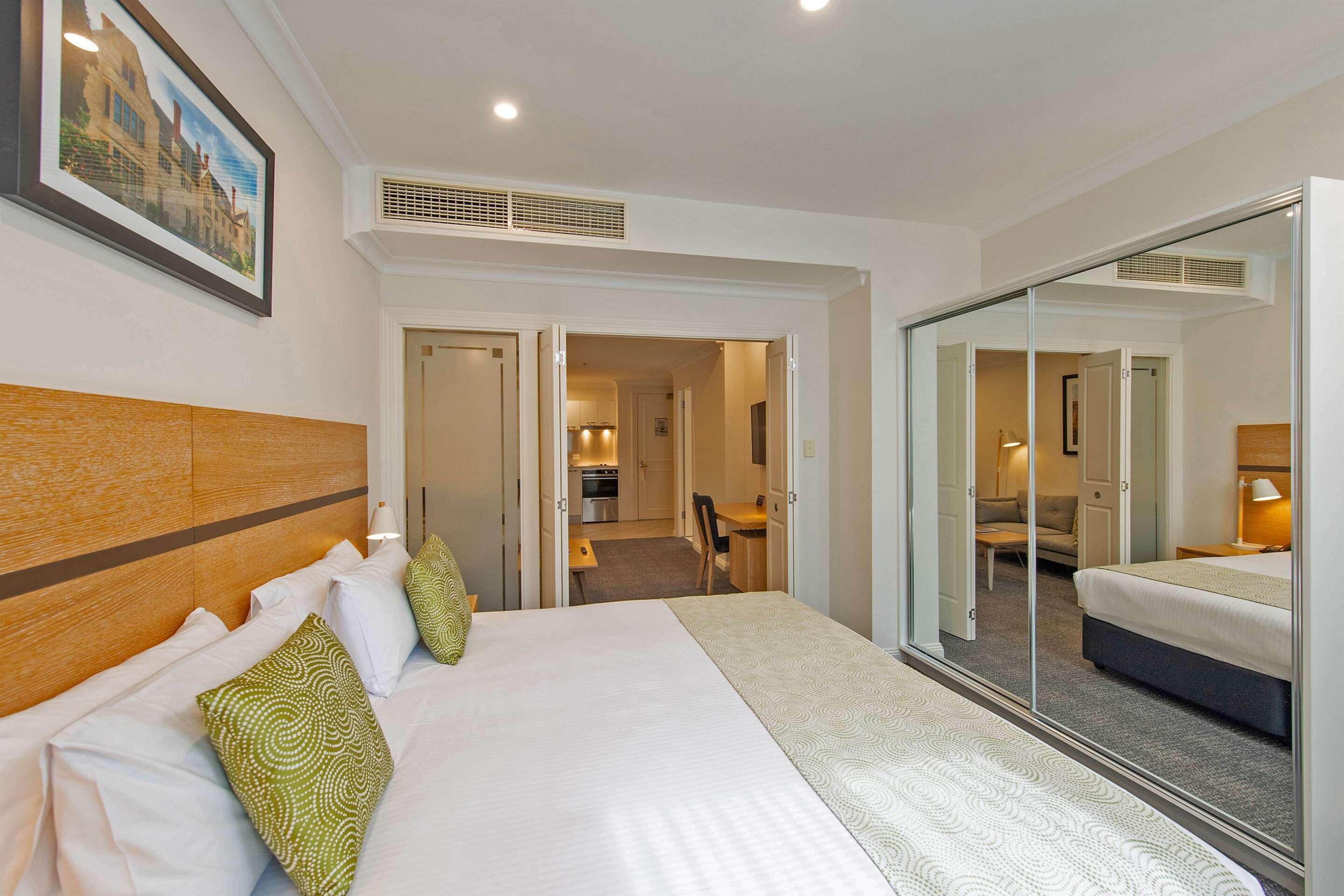 Quality Apartments Adelaide Central Екстериор снимка
