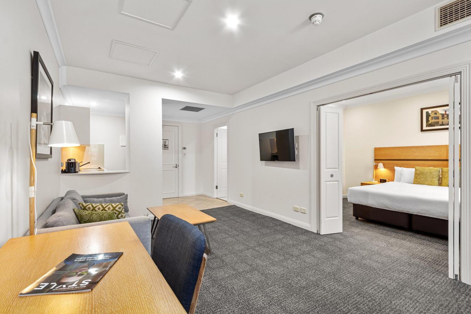 Quality Apartments Adelaide Central Екстериор снимка