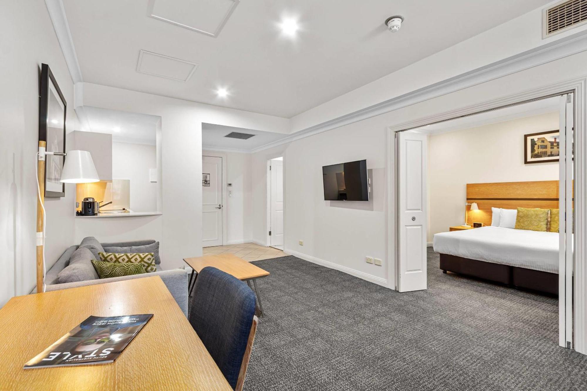 Quality Apartments Adelaide Central Екстериор снимка